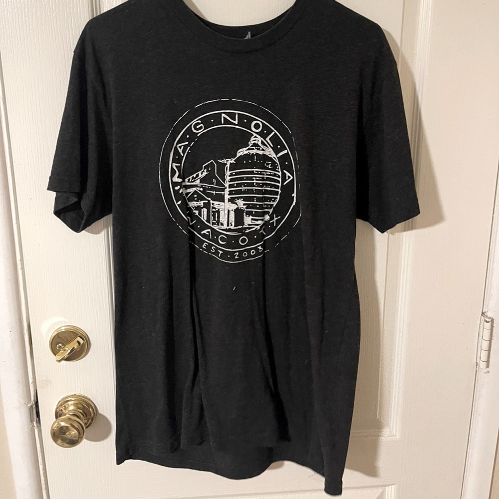 Gray Magnolia Tee Large